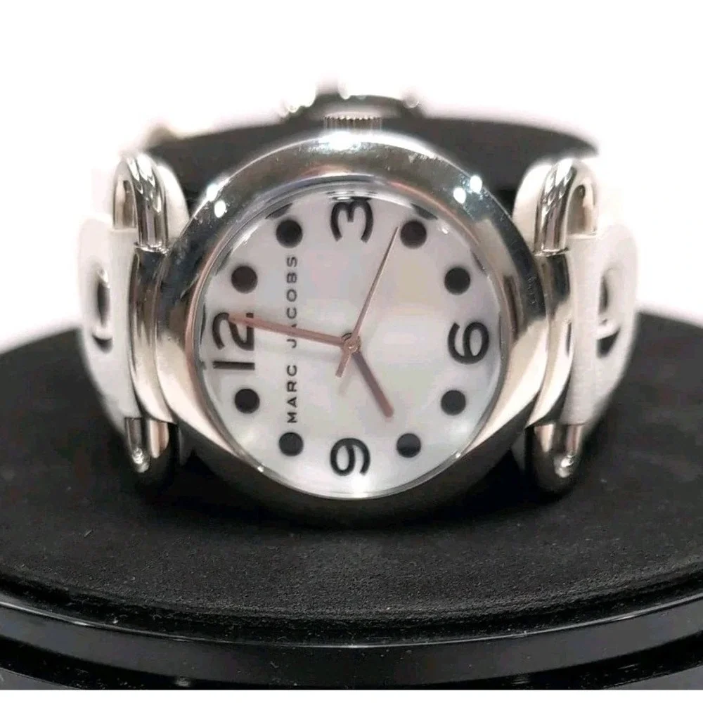 Marc by Marc Jacobs Molly Watch MBM1000 White Leather Strap w/ Box & Booklet